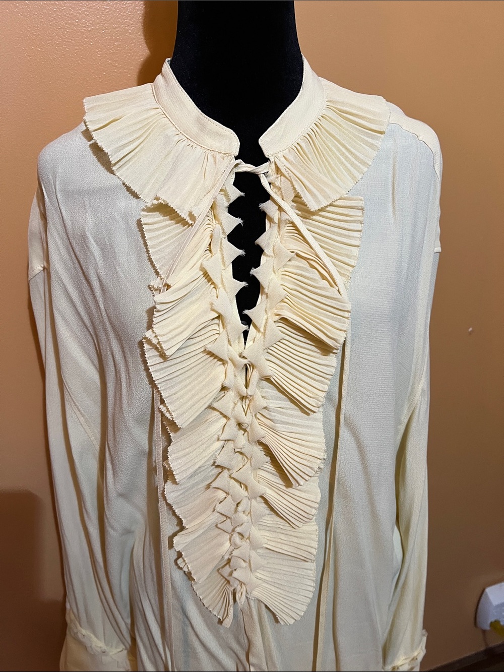 H&M Cream Pleated Ruffle Tie-Front Blouse